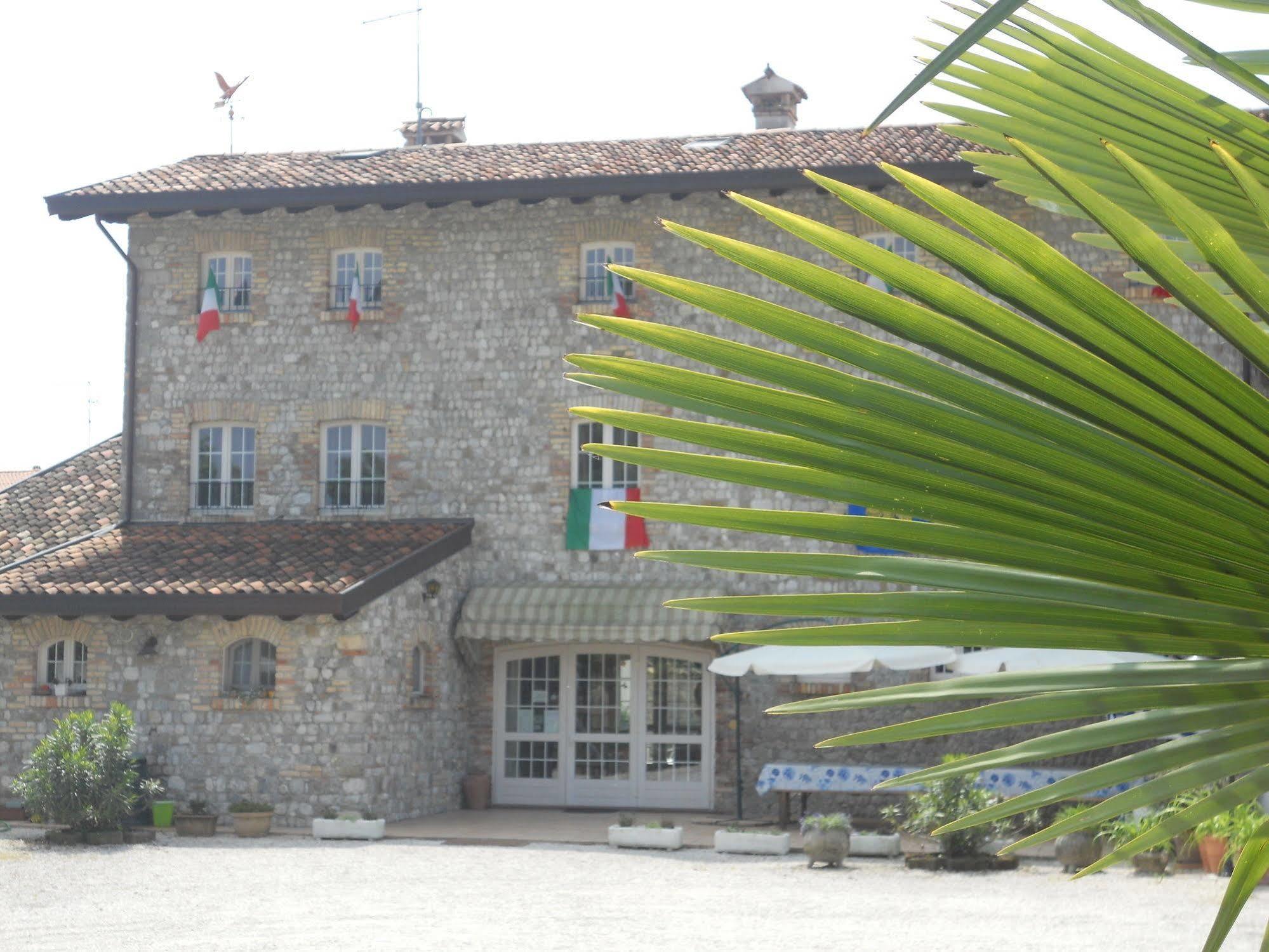 Albergo Julienne Arba Exterior foto